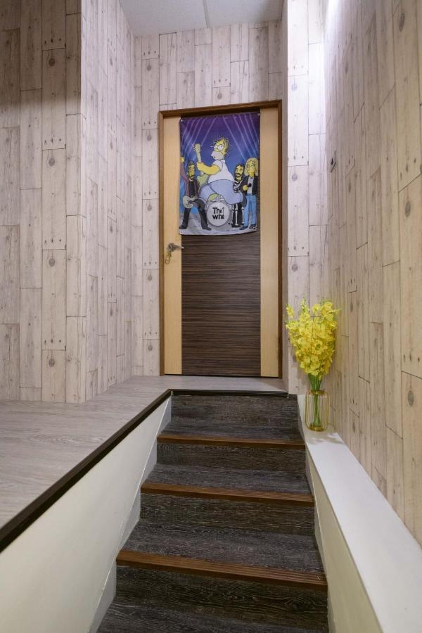 羅東夜市 小宅一生民宿 Night Market Small House Lifetime Hotel Luodong Exterior photo