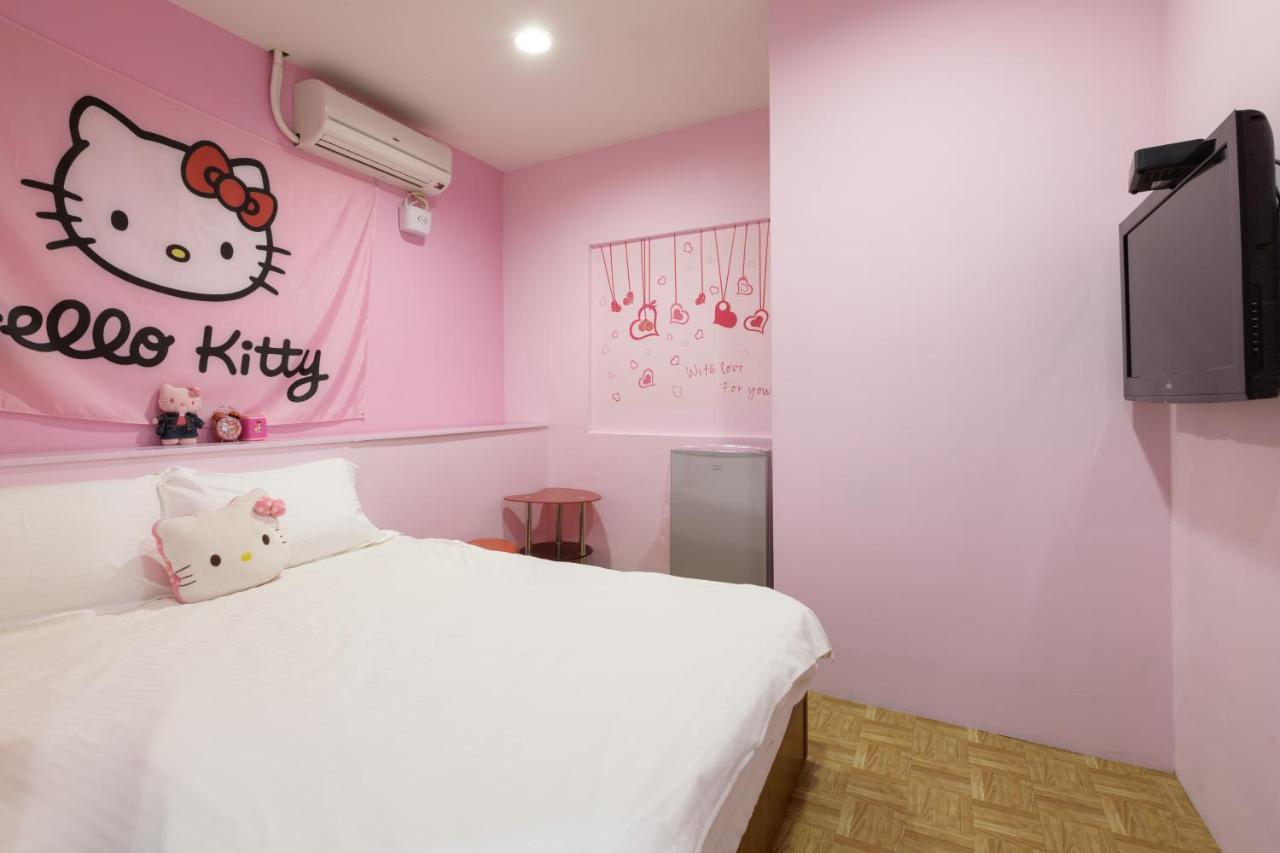 羅東夜市 小宅一生民宿 Night Market Small House Lifetime Hotel Luodong Exterior photo